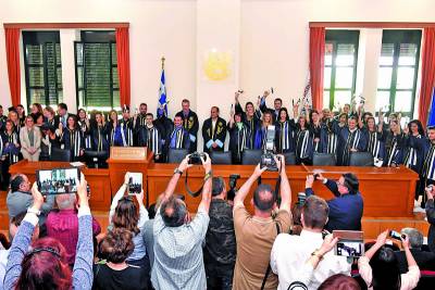 Καλαμάτα: Ορκωμοσία πτυχιούχων του Πανεπιστημίου Πελοποννήσου (φωτογραφίες)