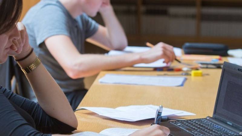 Tέλος χρόνου για τους «αιώνιους φοιτητές»