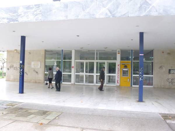 Βρήκαν κλειστές πόρτες στην Καλαμάτα