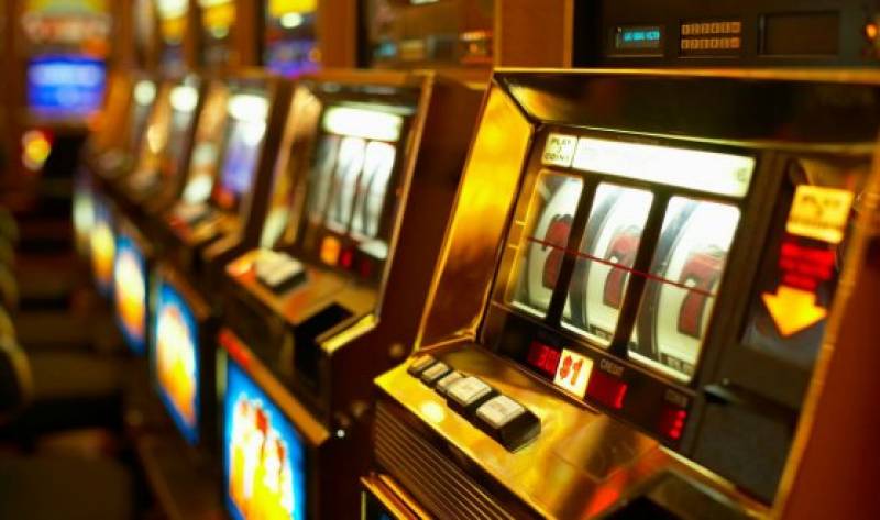 Καλαμάτα: 3 χρόνια για τα “φρουτάκια” στο Ιντερνετ καφέ