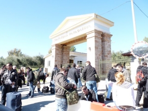 Καταργήσεις ΚΕΔΒ - ΔΟΥ, συγχωνεύσεις ΑΕΙ - ΤΕΙ