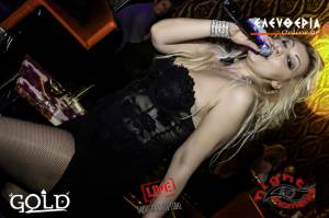 Ξεκίνησαν τα live στο "Gold Palace" (φωτογραφίες)