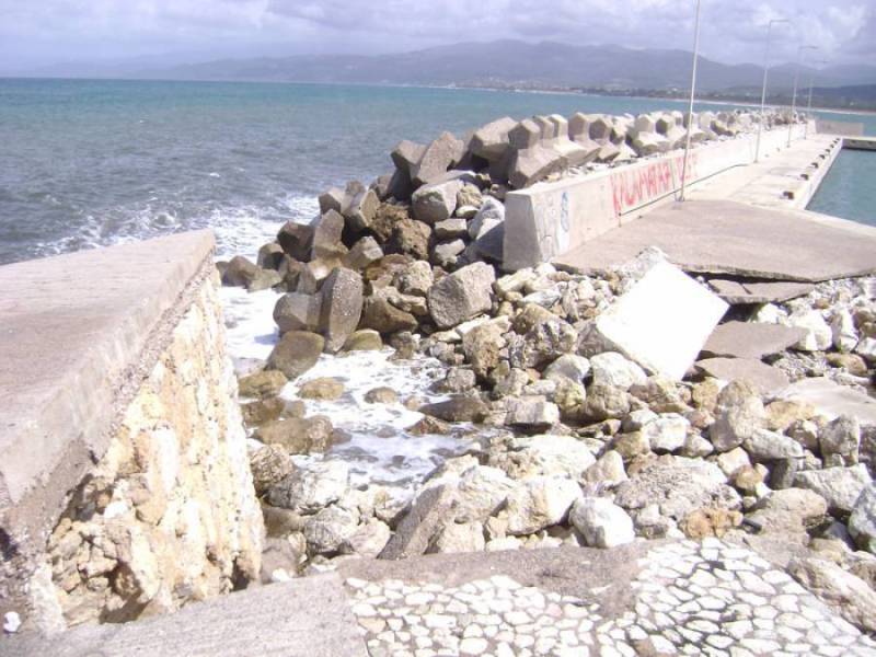 "Ναυμαχία" για τα έργα στο λιμάνι της Κυπαρισσίας