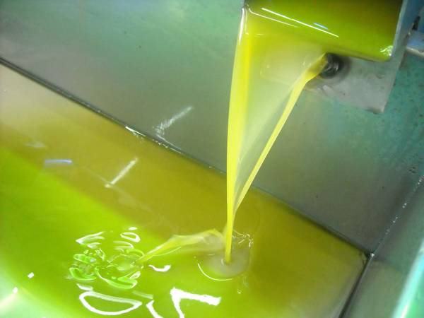 52 κιλά λάδι στο Δημοτικό Παντοπωλείο