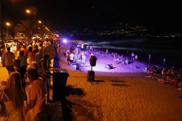 Ετοιμασίες για τη Γαλάζια Νύχτα η Καλαμάτα