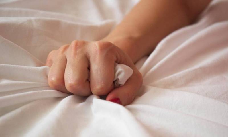 Κύκλωμα διακίνησης ροζ βίντεο στην Πάτρα (βίντεο)