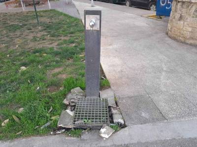 Ζημιά στη βρύση του “πάρκου τσέπης”