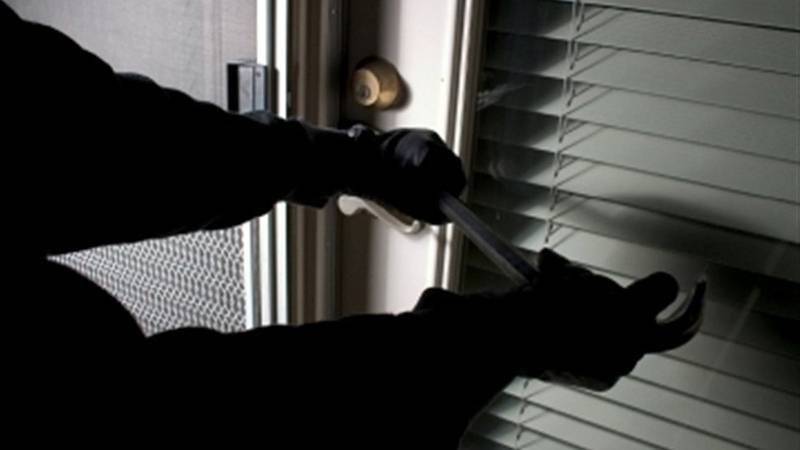 35χρονος είχε ρημάξει σπίτια στην Καλαμάτα