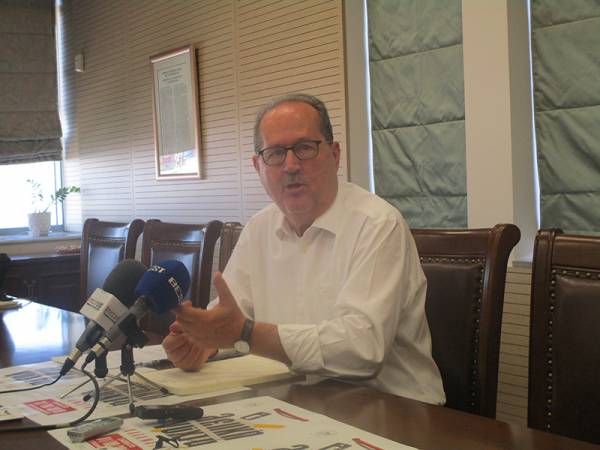 Ζυμώσεις Νίκα για την Περιφέρεια: Μίλησε με Μητσοτάκη και περιμένει Σαμαρά