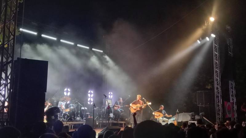 Συναυλία στο Χανδρινού: Μάγεψαν το κοινό Μάλαμας - Καραπατάκη (βίντεο)