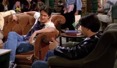 Φιλαράκια: Σαν σήμερα παίχτηκε το πρώτο επεισόδιο - Ο αρχικός τίτλος και η σκηνή που μισούσε το καστ (Βίντεο)