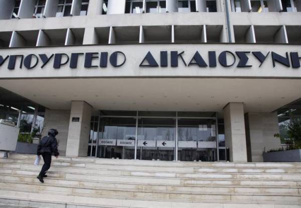 Ενεργοποίηση του θεσμού της κοινωφελούς εργασίας - Νέα προσπάθεια από το υπουργείο δικαιοσύνης