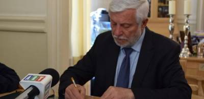 Πολίτης επιβεβαίωσε τις συμβάσεις - προεκλογικά ρουσφέτια