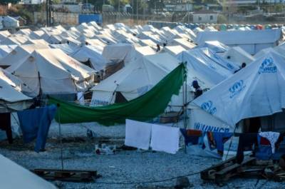 Επίσκεψη Μηταράκη τα μεσάνυχτα στο παγωμένο ΚΥΤ στο Καρά Τεπέ