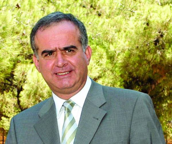 Λαμπρόπουλος κατά κυβέρνησης για το αεροδρόμιο της Καλαμάτας