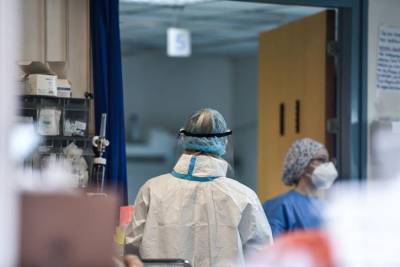 ΠΟΥ: Ο κίνδυνος που εγείρει η παραλλαγή "Όμικρον" παραμένει «πολύ υψηλός»