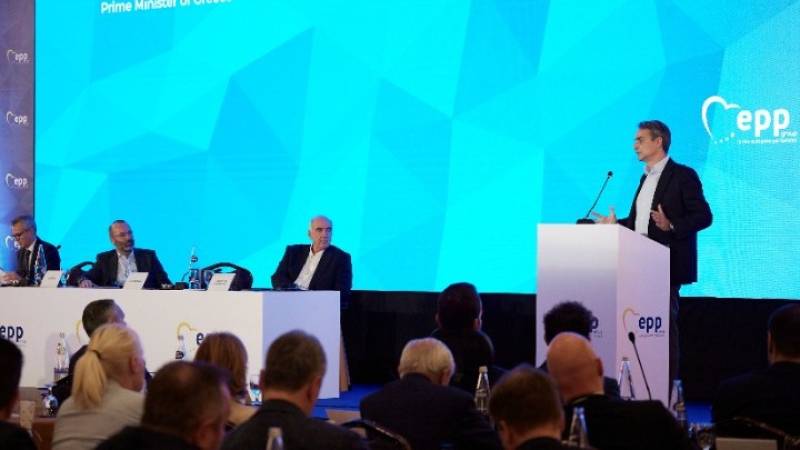 Μητσοτάκης στη συνάντηση του ΕΛΚ: Την άνοιξη η Ελλάδα θα είναι καλύτερα από το 2019