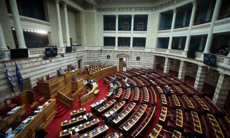 Βουλή: Ψηφίστηκε το νομοσχέδιο για την απλοποίηση της περιβαλλοντικής αδειοδότησης