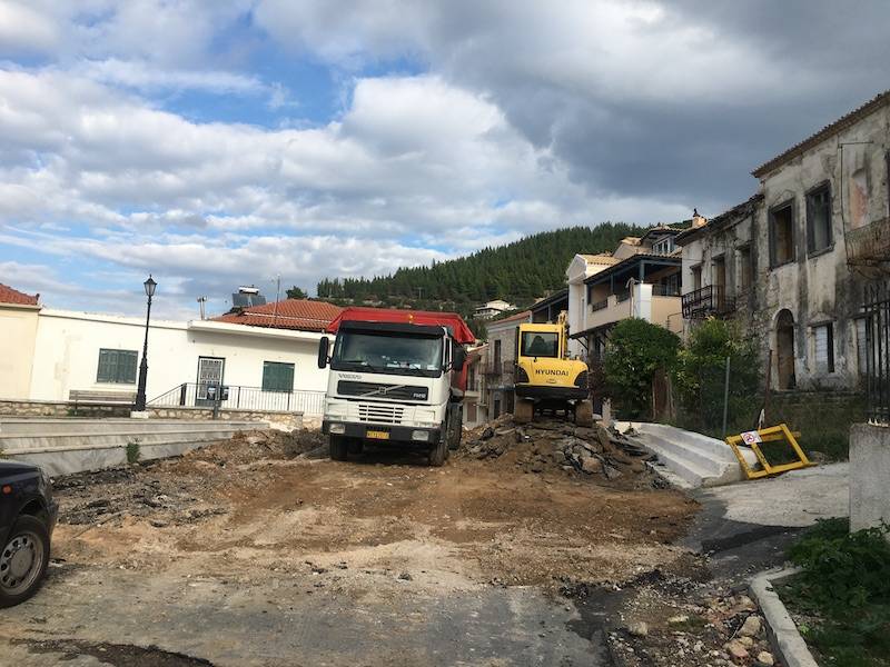 Άνω Πόλη Κυπαρισσίας: Ξεκίνησαν ξανά τα έργα ανάπλασης