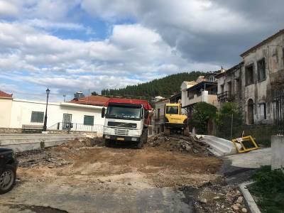 Άνω Πόλη Κυπαρισσίας: Ξεκίνησαν ξανά τα έργα ανάπλασης