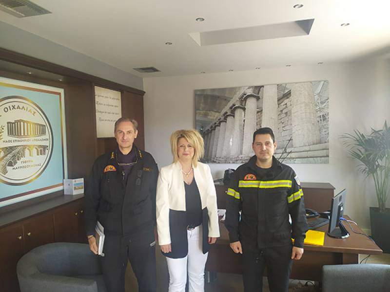 Δήμος Οιχαλίας: Στελέχη της Πυροσβεστικής συνάντησε η Παν. Γεωργακοπούλου
