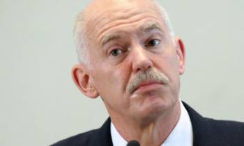 Τα εσωκομματικά του ΠΑΣΟΚ στους Νew York Times