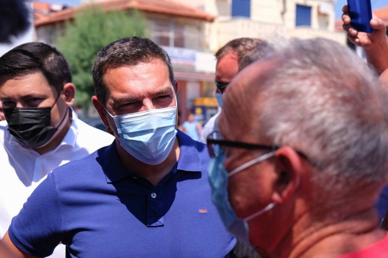 Τσίπρας: "Η κυβέρνηση για να εξυπηρετήσει ιδιωτικά συμφέροντα, δεν διστάζει να θέσει σε διακινδύνευση το δημόσιο συμφέρον"