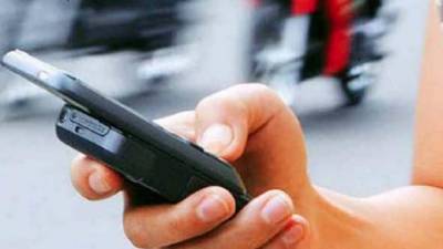 Τον πρόδωσαν οι selfies με το κλεμμένο έξυπνο κινητό