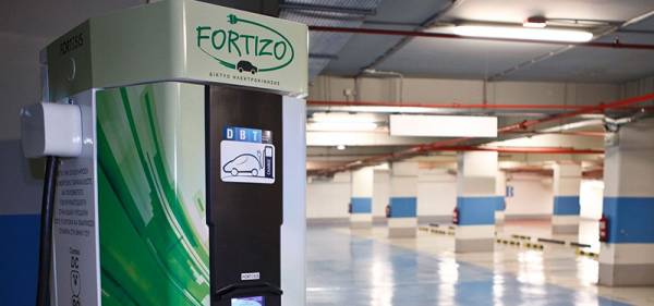 Καλαμάτα: Σταθμός φόρτισης ηλεκτρικών οχημάτων στο "Pharae Palace"
