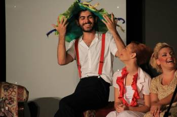 Πάνος Ηλιόπουλος από τη Θεατρική Ομάδα ΟΨΙΣ: &quot;Το θέατρο είναι ένας τρόπος εξαγνισμού της ψυχής μας&quot;