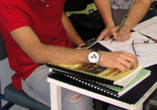 "Διορισμένοι καθηγητές κάνουν ιδιαίτερα μαθήματα" καταγγέλλει ο Σύλλογος Φροντιστών Μ.Ε. Μεσσηνίας