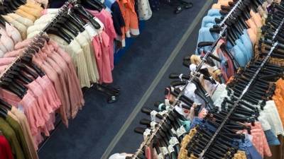 Αύξηση 7,9% στις λιανικές πωλήσεις ενδυμάτων στην εγχώρια αγορά στο πρώτο δίμηνο φέτος