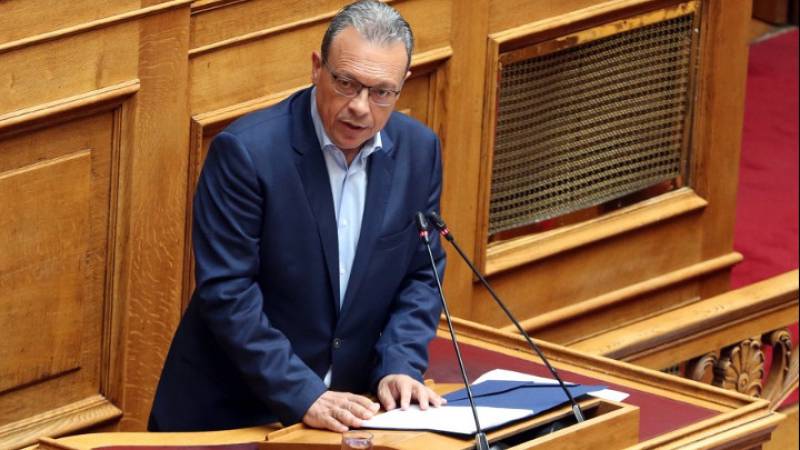 Φάμελλος: «Ζούμε την τέλεια καταιγίδα - Made by Mitsotakis»