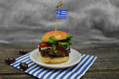Kalamata burger στην Τσεχία με προϊόντα &quot;Παπαδημητρίου&quot; (φωτογραφίες)