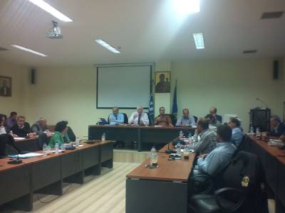 Σχέδιο για τη διαχείριση απορριμμάτων συζητούν στην Τριφυλία