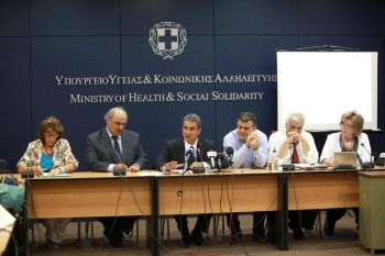 Οδηγίες Λοβέρδου - ΚΕΕΛΠΝΟ σε Τατούλη - δημάρχους:  Προσοχή στα κουνούπια για μετάδοση ασθενειών