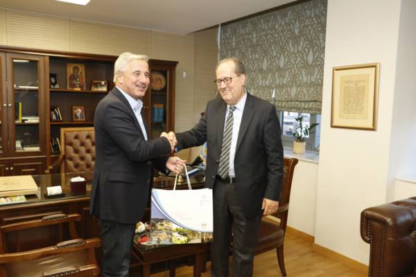 Μανιάτης από Καλαμάτα: Πρωταγωνίστρια στις εκλογές η δημοκρατική παράταξη