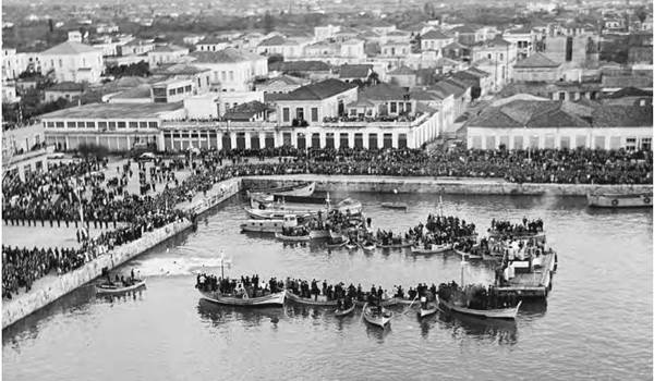 Θεοφάνια πριν από δεκαετίες