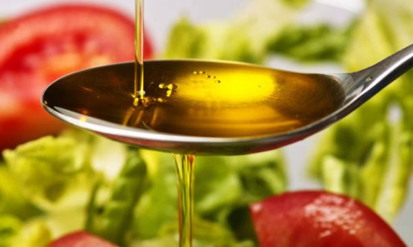 100.000 τόνους λιγότερο ελαιόλαδο καταναλώνει η Ελλάδα