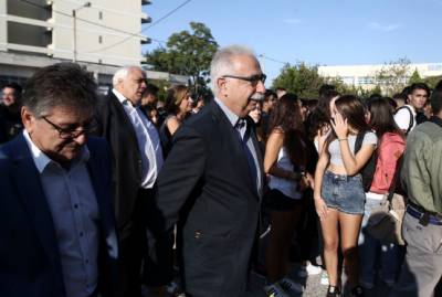 Κώστας Γαβρόγλου: Του χρόνου τα σχολεία θα ξεκινούν 9, για να κοιμόμαστε παραπάνω