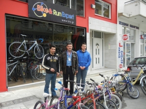 Aπό το κατάστημα &quot;Bike and run expert&quot;: Δέκα ποδήλατα στο &quot;Χαμόγελο του Παιδιού&quot;