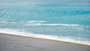 &quot;Αφροί&quot; στη θάλασσα