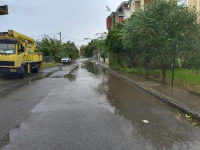 Παράπονα για φωτισμό και νερά στην Παπανικολάου