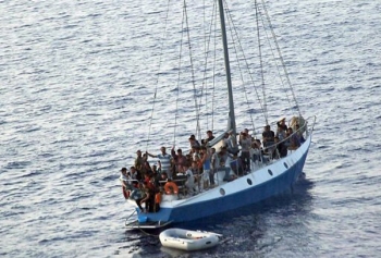 Προσάραξη ιστιοφόρου με παράνομους μετανάστες στο Γύθειο
