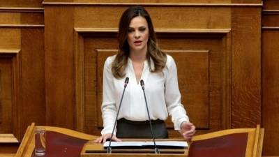 Έφη Αχτσιόγλου: Κρατικοδίαιτη επιχειρηματικότητα το αναπτυξιακό μοντέλο της ΝΔ