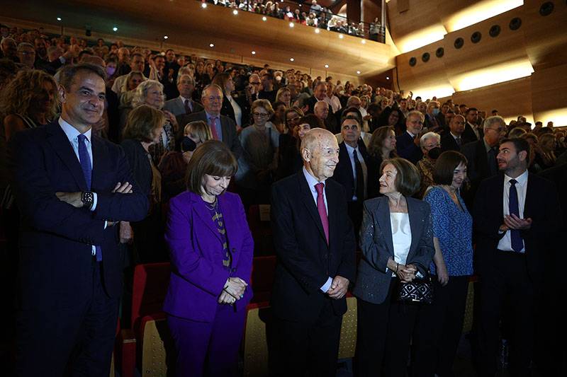 Παρών ο Κ. Μητσοτάκης στην εκδήλωση προς τιμήν του Κ. Σημίτη