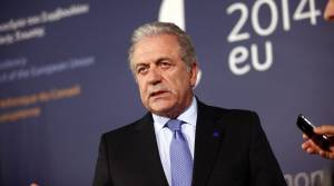 Υπέρ ενός ευρωπαϊκού συστήματος "φακελώματος" κατά της τρομοκρατίας ο Αβραμόπουλος