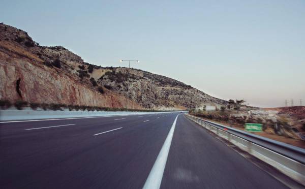 Λωρίδα Εκτακτης Ανάγκης και “εξυπνάκηδες”