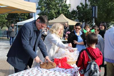 Το έθιμο της ευλογίας του Χριστόψωμου στη Μεσσήνη