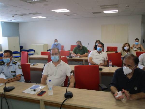 Σύσκεψη για την Υγεία στο δημαρχείο Καλαμάτας: Κυριάρχησαν οι ελλείψεις σε παθολόγους στο Νοσοκομείο (βίντεο)